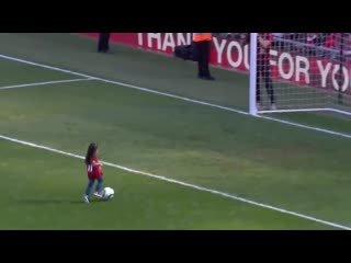 Mo salahs daughter scores in front of the kop