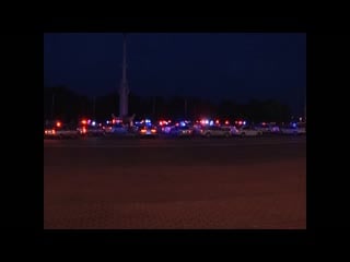 Voronezhskie pravoohraniteli i aktivistyi ustroili fleshmob v chest 300 letiya politsii 2018 6 4 16 35 mp4