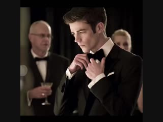 Grant gustin vine