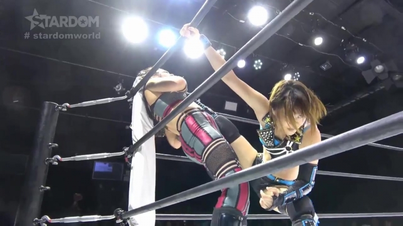 07 jamie hayter vs mayu iwatani