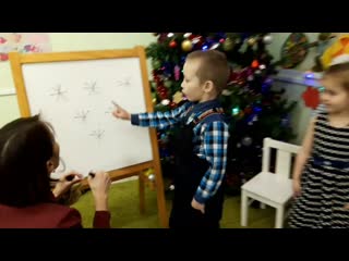 Считаем снежинки❄❄❄❄❄новогодний game day в группе малышей🎄🎅🎁🎆