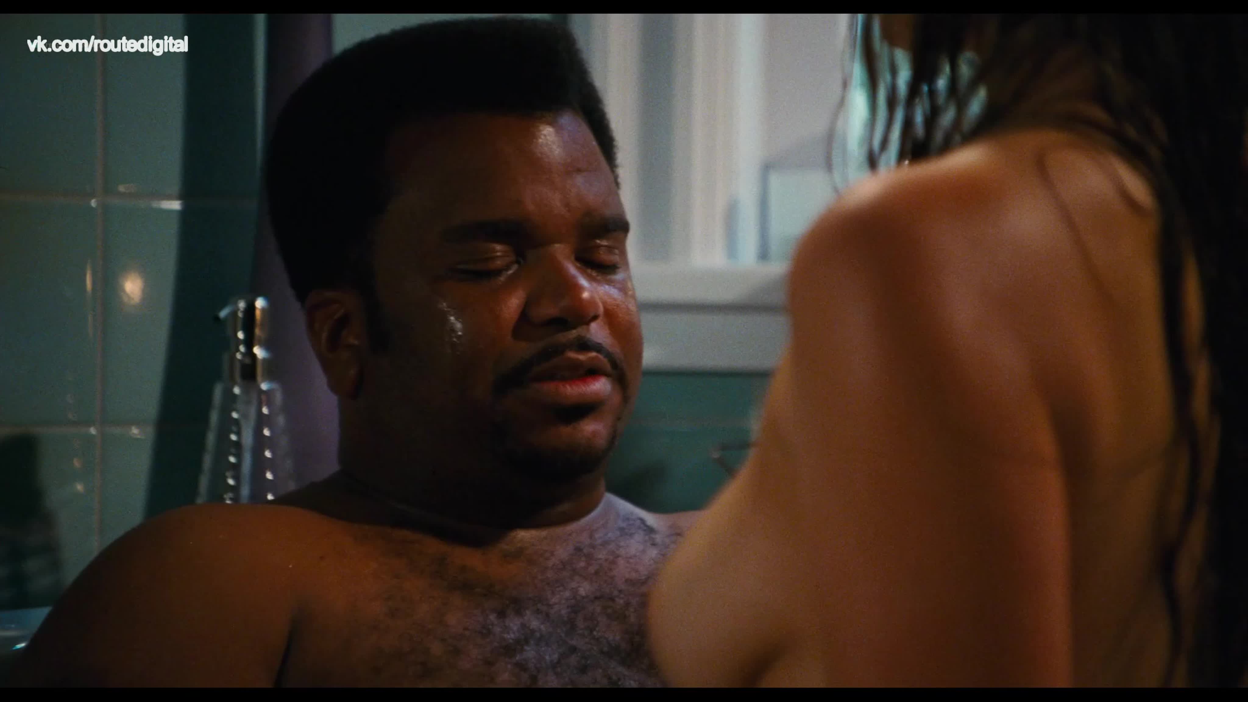 Crystal lowe, lyndsy fonseca, jessica paré (pare) nude hot tub time machine  (2010) джессика паре машина времени в джакузи porn video on BrownPorn