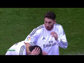 Футболисту попали зажигалкой в голову