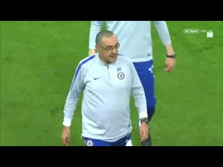 Tempers fraying in the chelsea camp higuain and luiz come together in training and mau (online video cutter com)