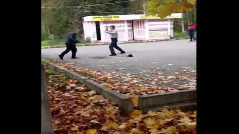 Охранник, мастер кунфу