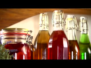 Bottles with flip top closure della casa(2)