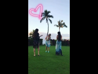 Lea in hawaii with sarah potempa (february 20, 2017)