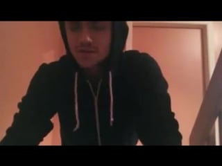 Jake bass singing cantante