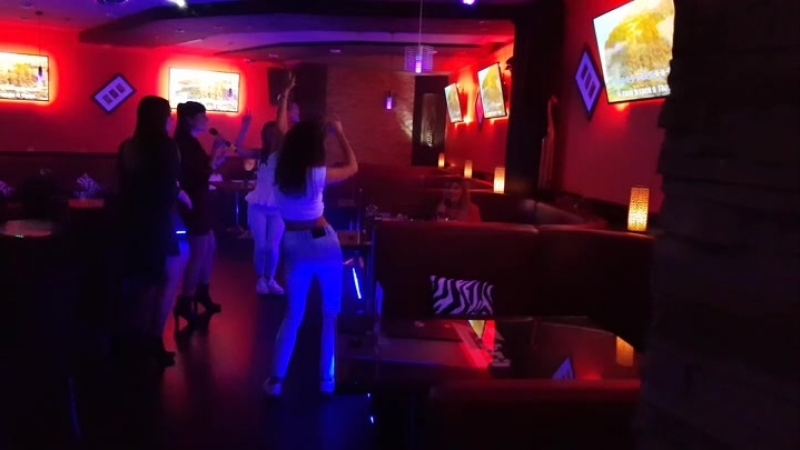 Напоминаем, что у нас в клубе зебра есть караоке отличная вещь перед началом бурной и веселой ночи! или может быть актуально во