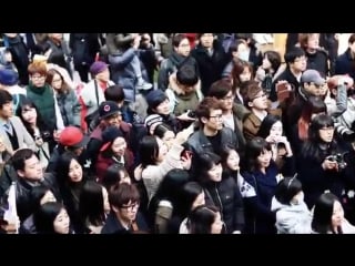 [this is arirang] ssamji gil orchestra flash mob playing in insa dong
