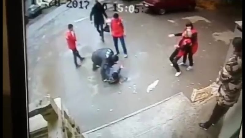 Воришка в пятерочке, неистовый охранник и наглядный пример вреда от курения