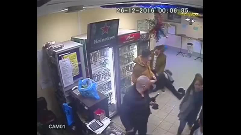 Вот уебала, так уебала)