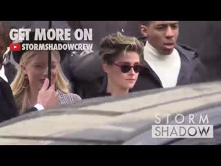 Kristen stewart, claudia schiffer and more guests at 2019 chanel show in paris march 5