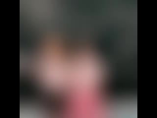 Лизе и диане 18 лет💥