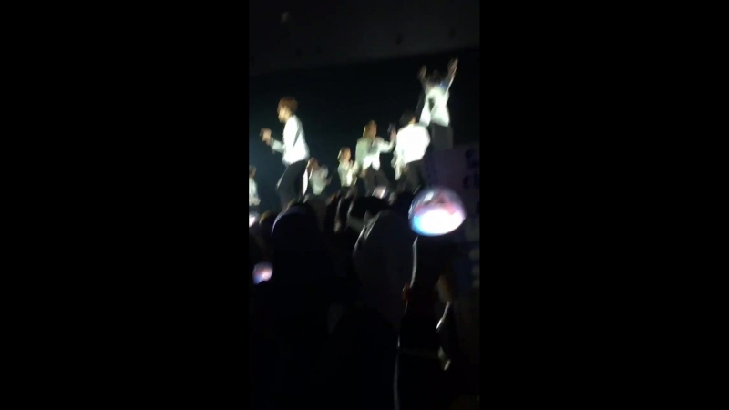 Mingyu was filming wonwoo during beautiful im yelling so hard