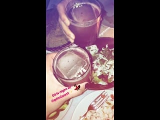 Lea and amanda hill on instagram stories (march 8, 2017)