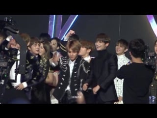 [hd fancam] 170114 bts v, exo baekhyun minho reaction to bi rain rainism @ g