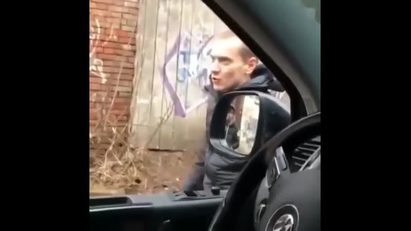 Хлопчик потерял сережки