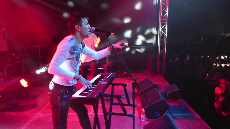 Ruki vverh live @ diskotekaretrofestival kasepää