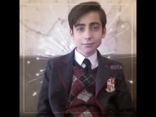 ↬ aidan gallagher