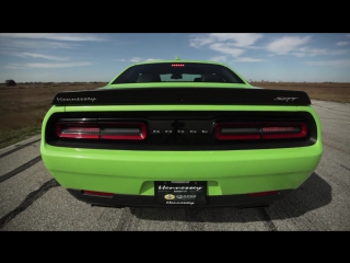 Hennessey hpe850 hellcat challenger in action