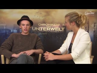 Interview jamie campbell bower chroniken der unterwelt stars facetoface