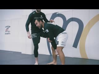 Marcelo garcia single leg to hip toss to back control