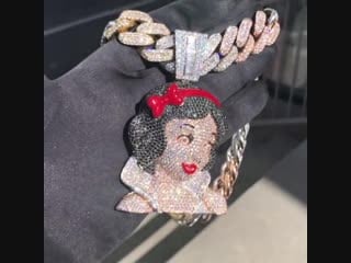 Keyshia ka'oir's snow white chain