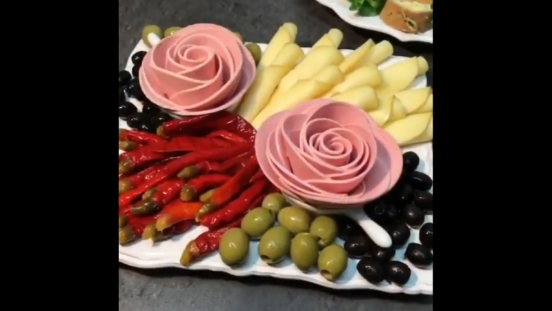 Украшаем нарезку к столу