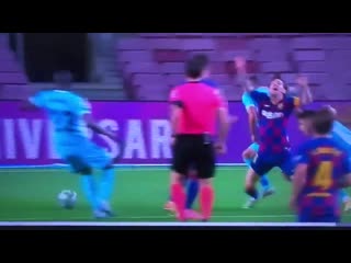 Очередная симуляция лэо мэсси в штафной соперника