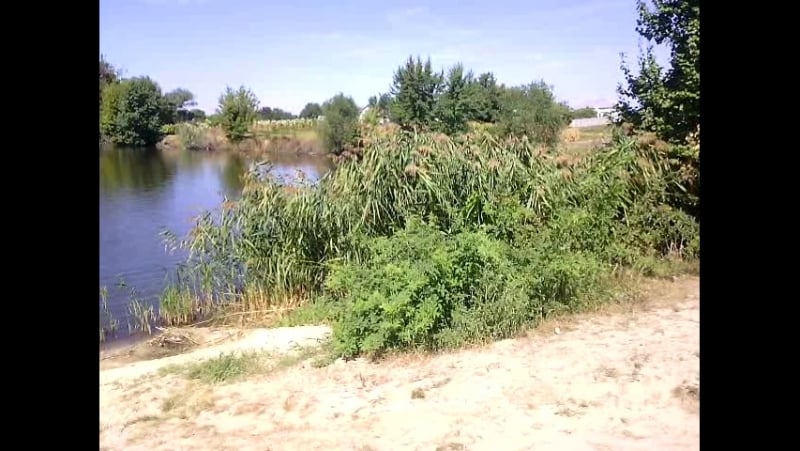 Пляж, велика дамба