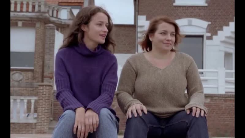 Нана и приморские девушки/nana et les filles du bord de mer (2020)