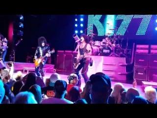 Kiss keep me comin (kruise vi)