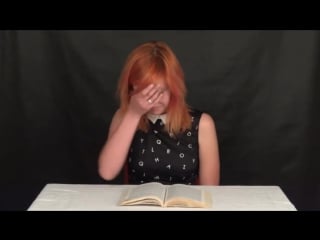 Зрелая мастурбирует porn