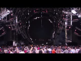 Dubfire b2b nicole moudaber b2b paco osuna @ ultra 2018 resistance meg