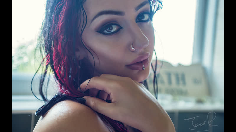 Модель dani divine