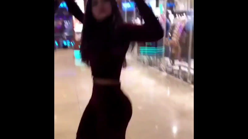 Когда собираешься на вписку тусить с друзьями😈а она хороша)😍