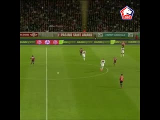 Just a young eden hazard tearing apart psg in his lille days
