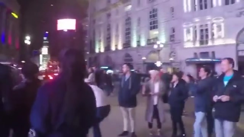 Марти макфлай замечен в лондоне